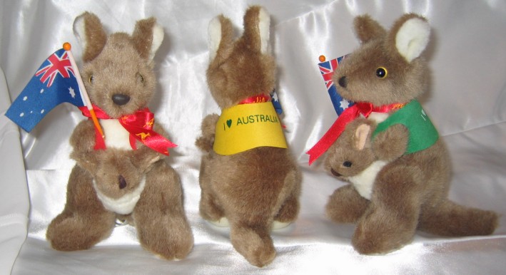 Cute 7 inch kkangaroo toy with flag in corporate jackets